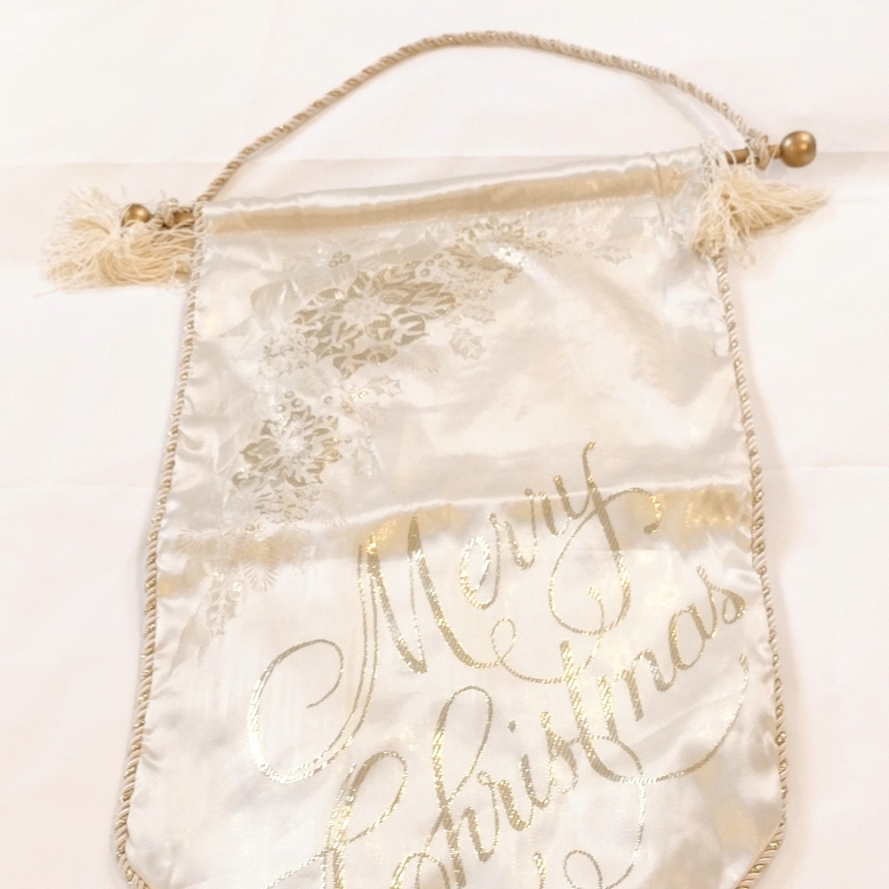 Beautiful Satin Christmas Banner Wall Hanging .Decor